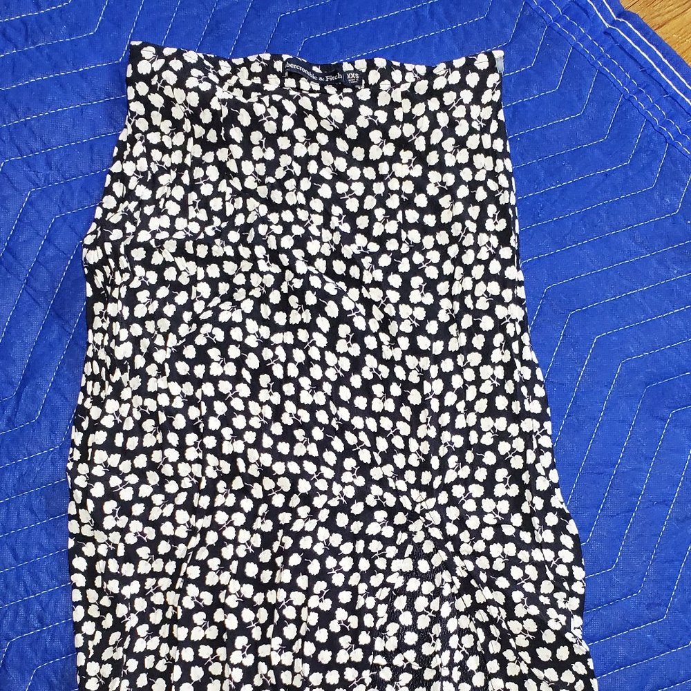 A&F printed skirt